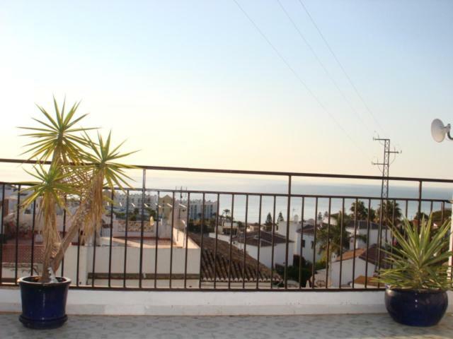 Casa Angelines Holiday Home Nerja Bagian luar foto