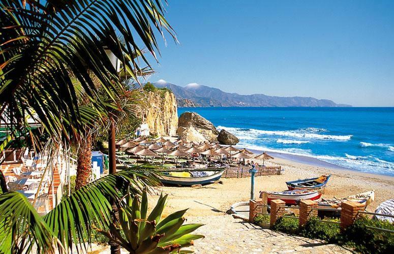 Casa Angelines Holiday Home Nerja Bagian luar foto
